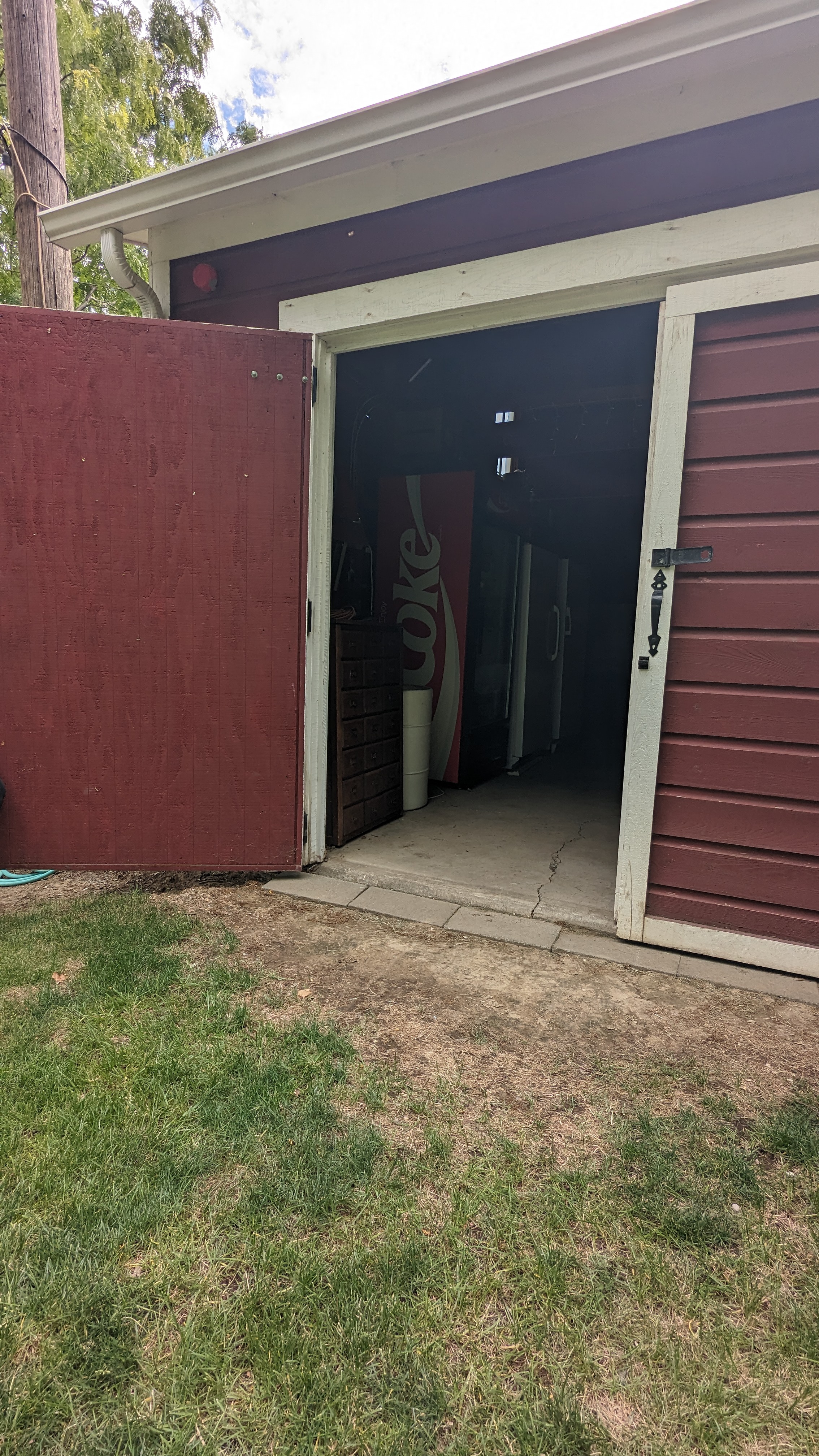 Entrance to tack house and catering room, 2