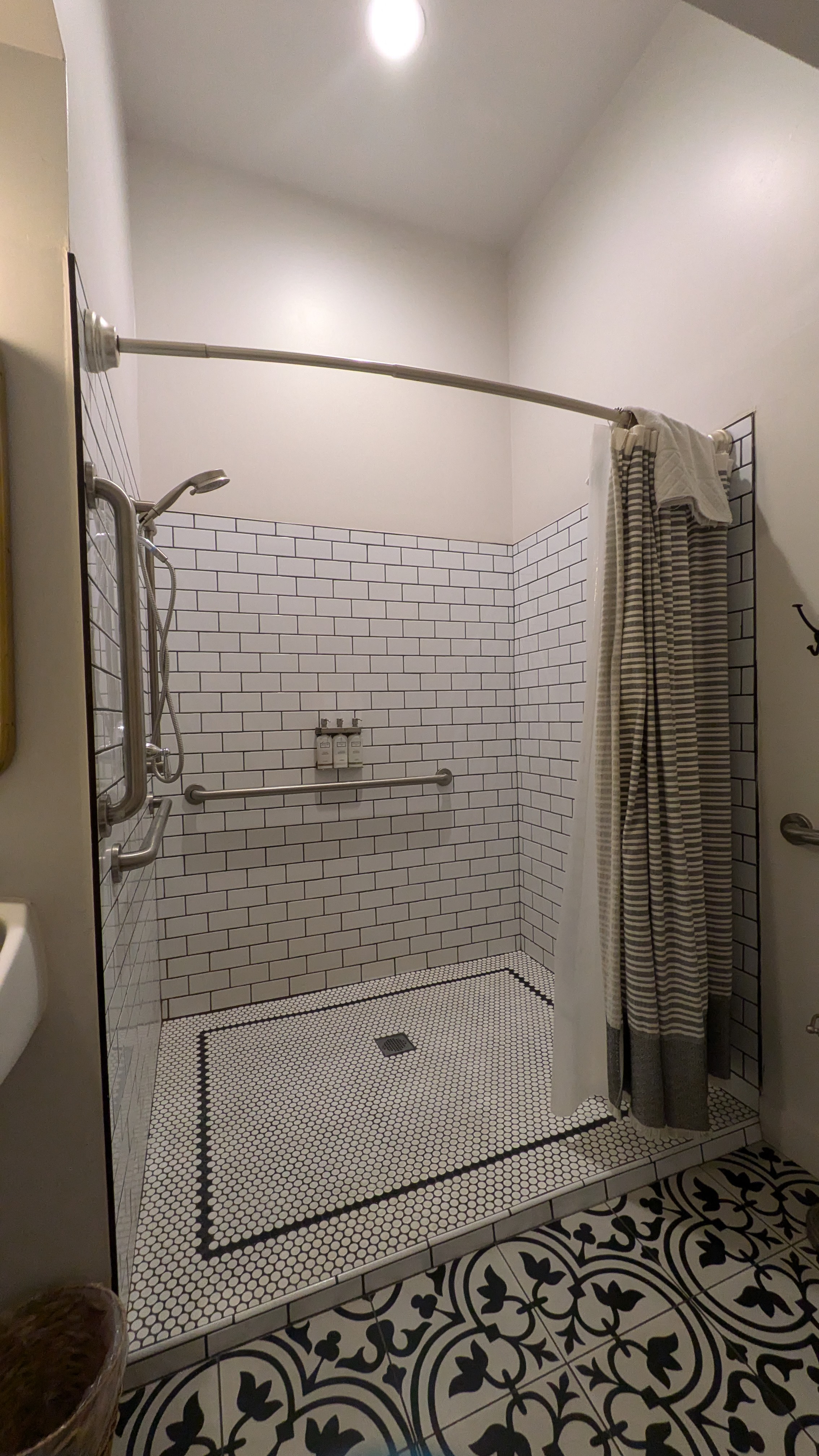 Shower with 2