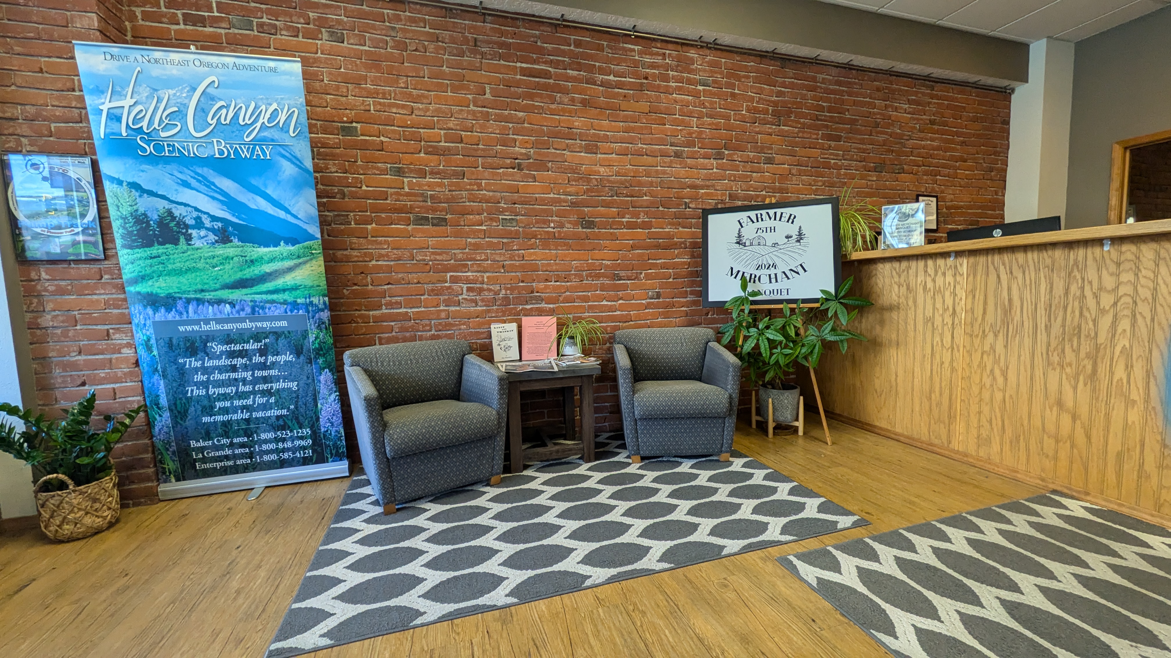 Seating area and front desk.