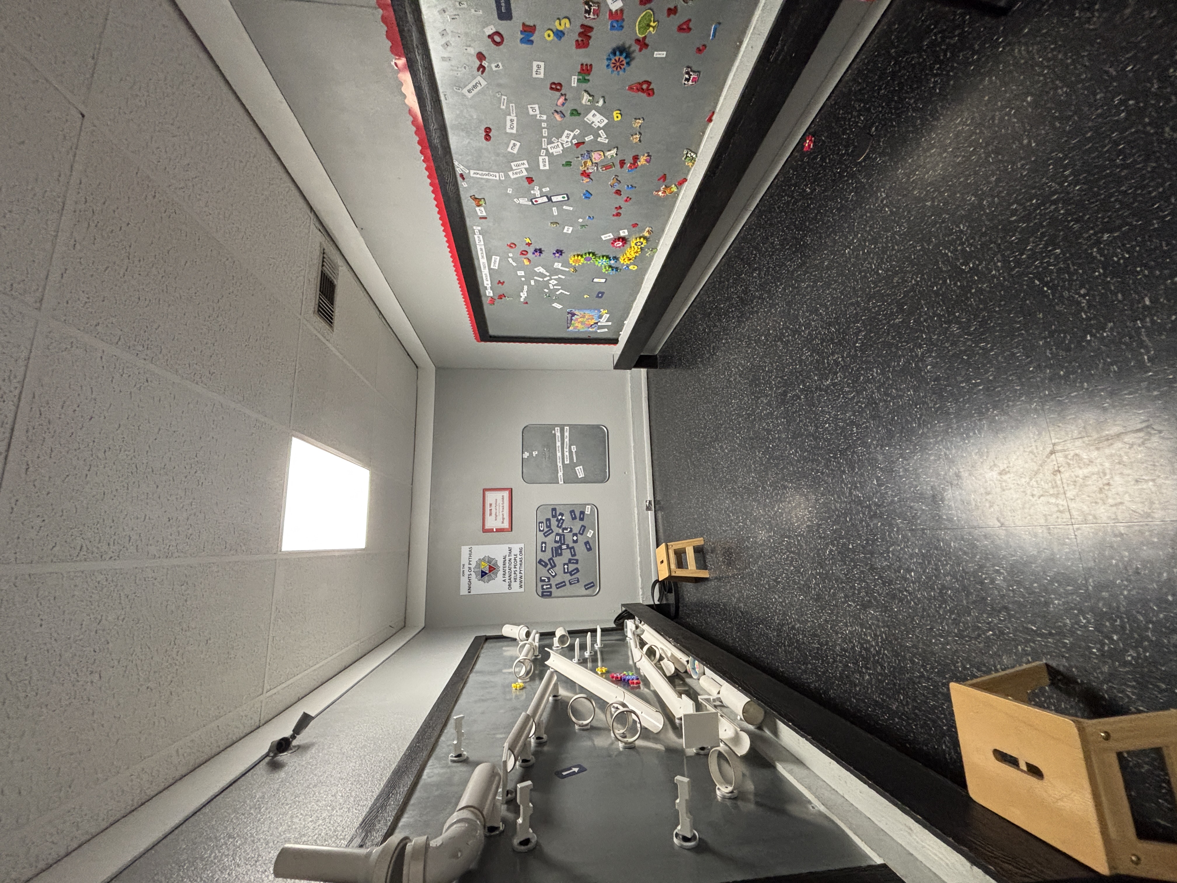 Magnet room